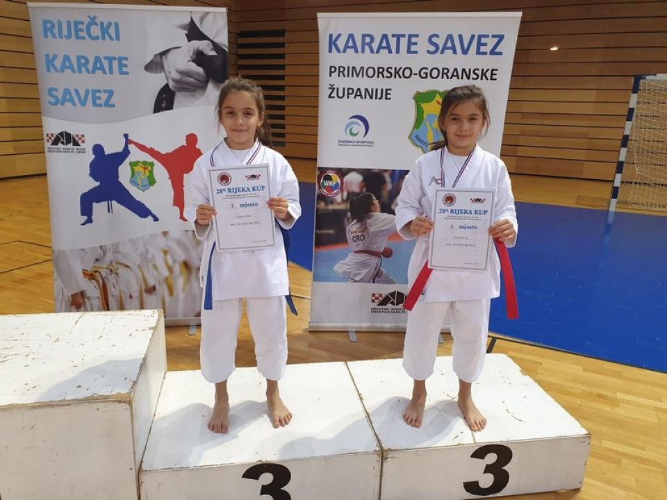 Uspješan nastup karataša Pirovca u Rijeci i Čavlima: Osvojili 13 odličja 