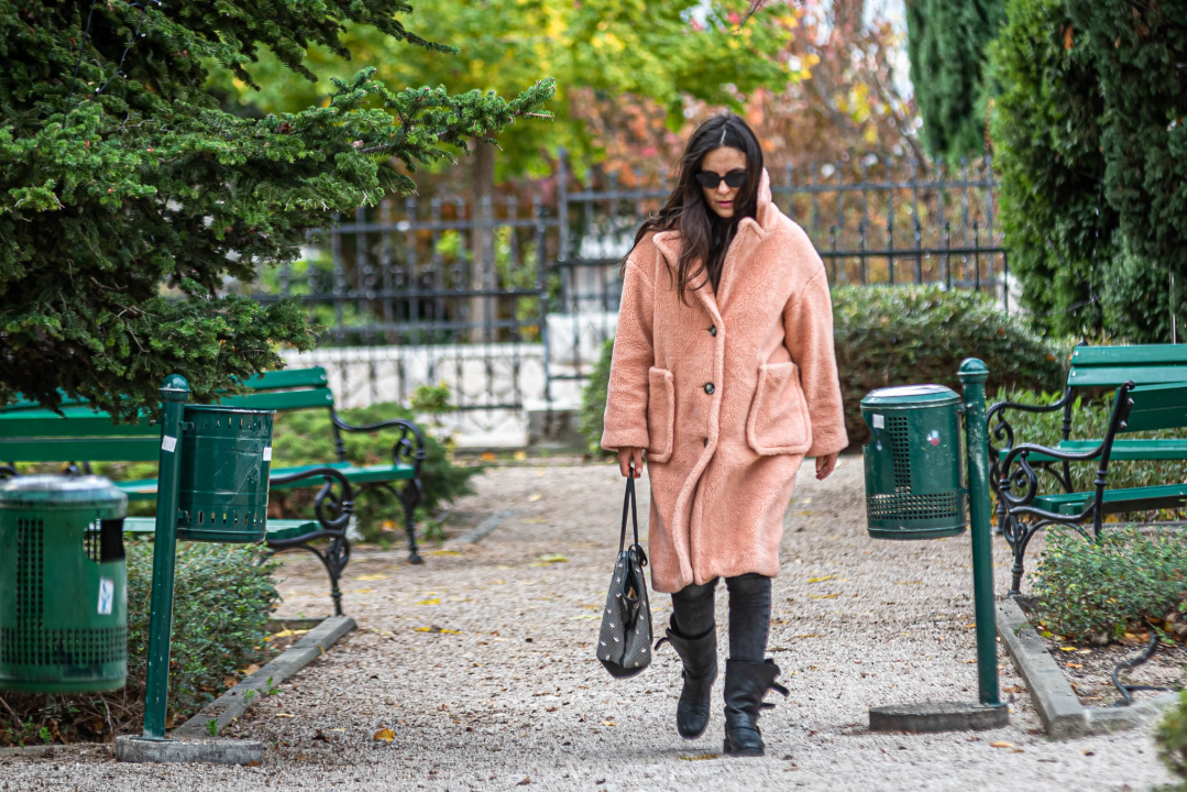 Vladarice modnog đira pokazale kako izgleda modni look za desetku  