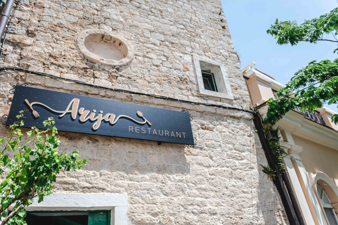 Iskoristite novogodišnji popust i do 40 posto u Mayoko showroomu u Vodicama! 