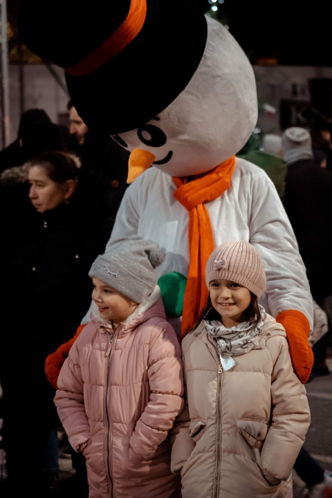 Neno Belan i Fiumensi otvorili Advent u Kninu: Pogledajte atmosferu 