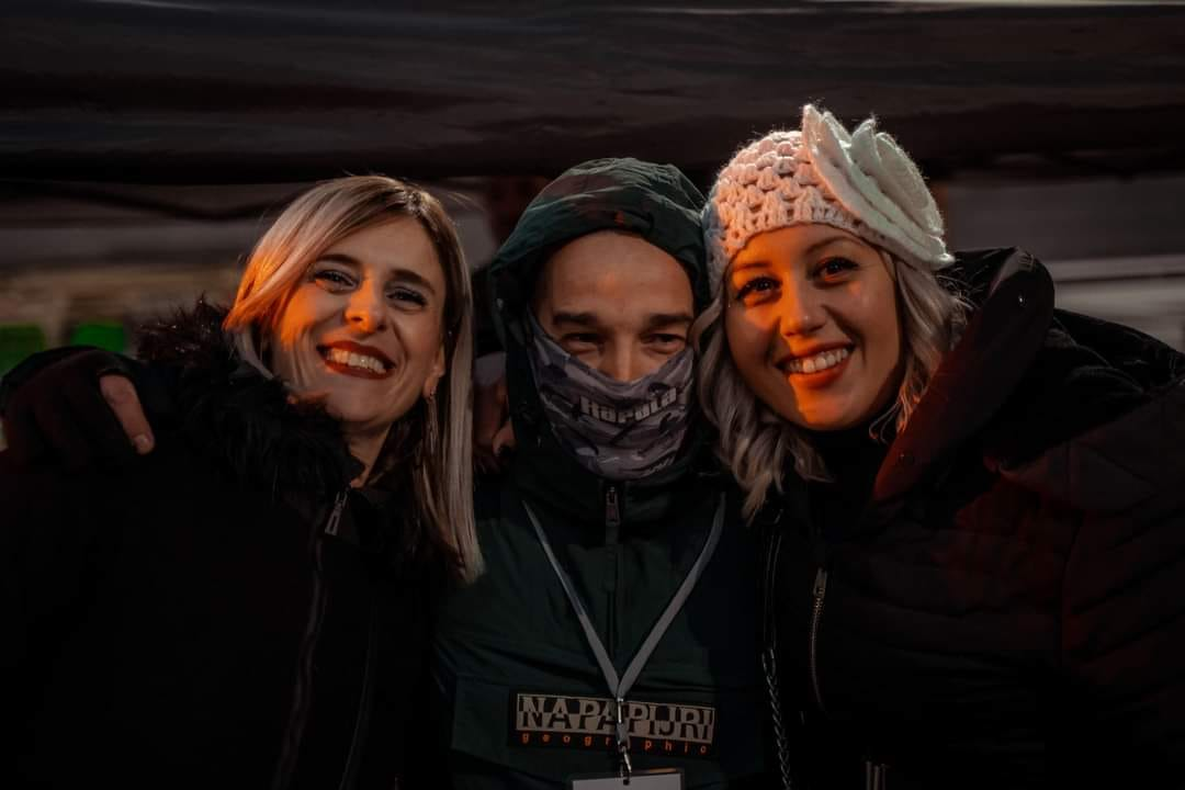 Neno Belan i Fiumensi otvorili Advent u Kninu: Pogledajte atmosferu 