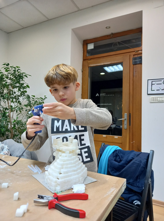 Upišite svoju djecu u radionice Arkki: Gradit će najveće tornjeve, snježne dvorce i svoje skulpture! 