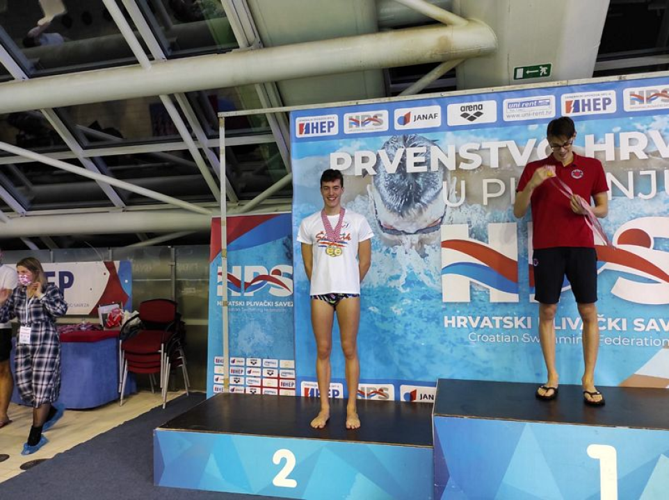 Plivači Šibenika Toni Slavica i Marija Kardum viceprvaci su Hrvatske 
