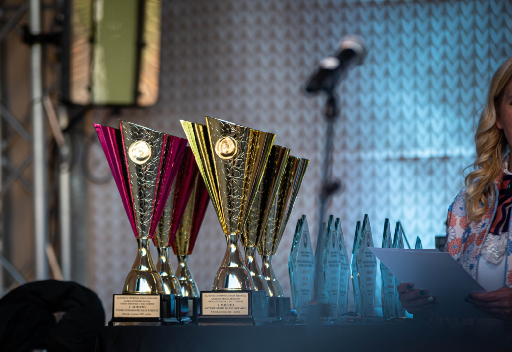 Vaterpolisti Solarisa i košarkašice Šibenika u ekipnoj, a Toni Slavica i Nives Radić u pojedinačnoj konkurenciji 