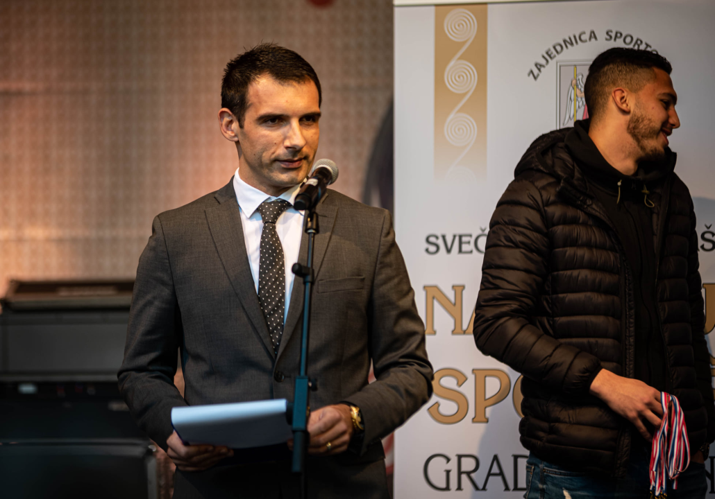 Vaterpolisti Solarisa i košarkašice Šibenika u ekipnoj, a Toni Slavica i Nives Radić u pojedinačnoj konkurenciji 