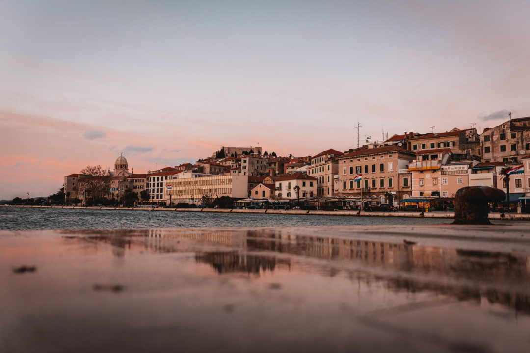 Kad jugo okrene na buru prije zalaska dobijemo savršene boje i labuda koji pozira