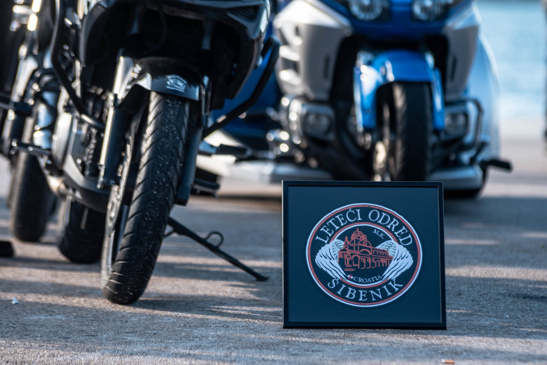 Bajkeri iz cijele države okupili se na gatu Vrulje kako bi se oprostili od Mira Vučenovića