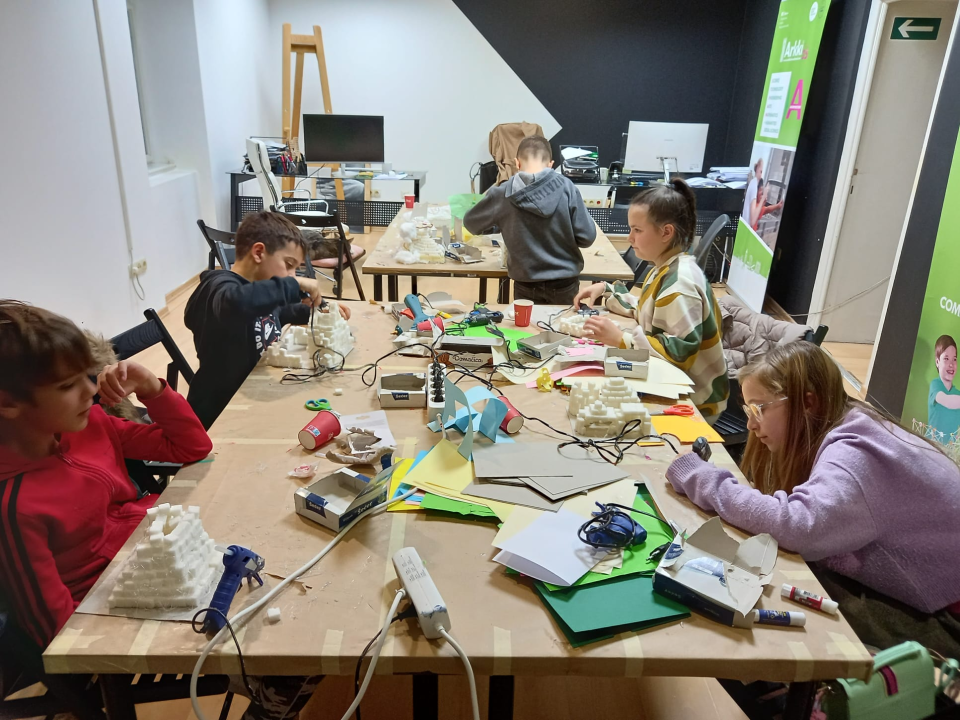 Pružite svojoj djeci najinovativniji program edukacije u školi Arkki! 