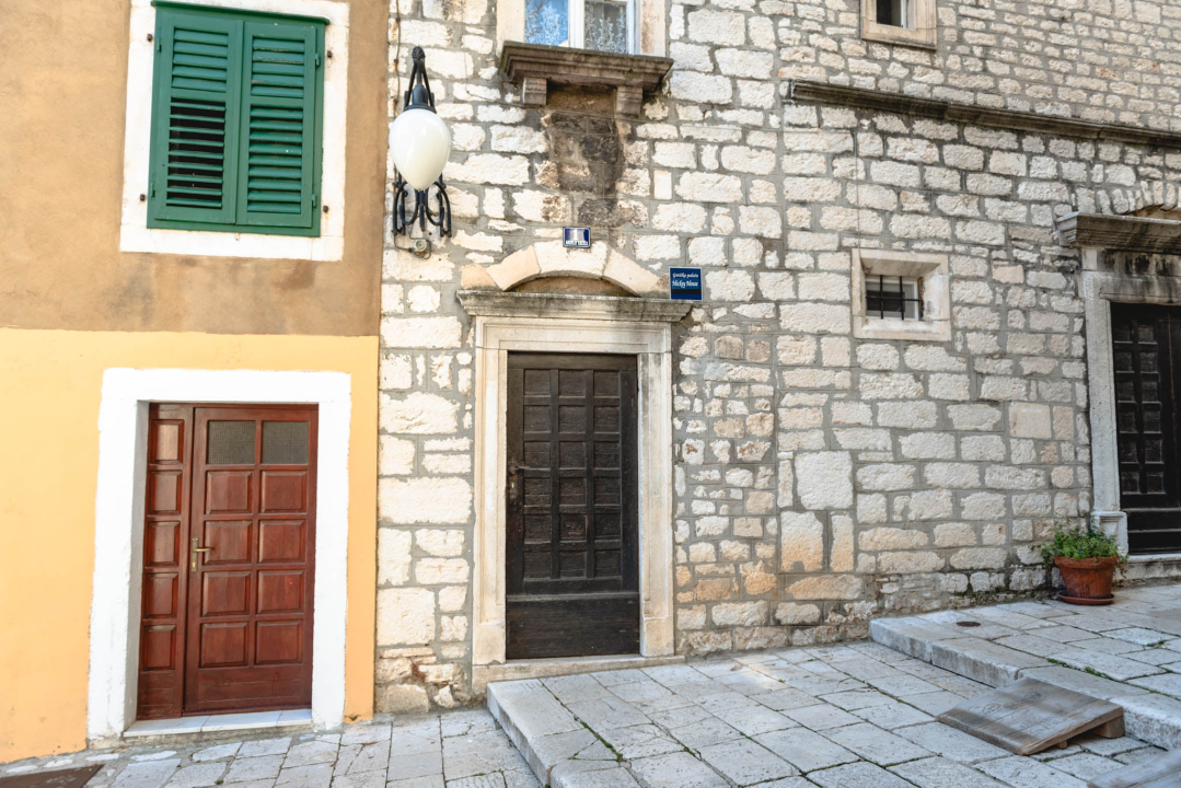 Gotička palača Kožul na Gorici postala palača Mickey Mouse: Evo nekoliko detalja koje možda niste znali o tom zdanju    