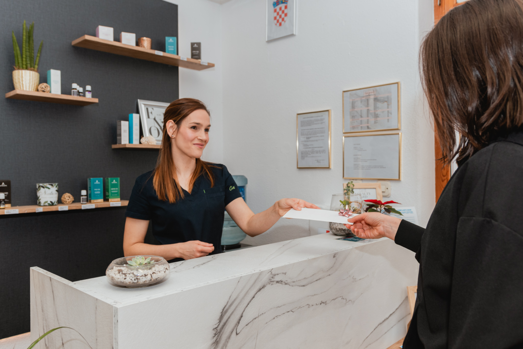 Poklonite sebi ili voljenoj osobi vrhunsku masažu u Love yourself studiju! 