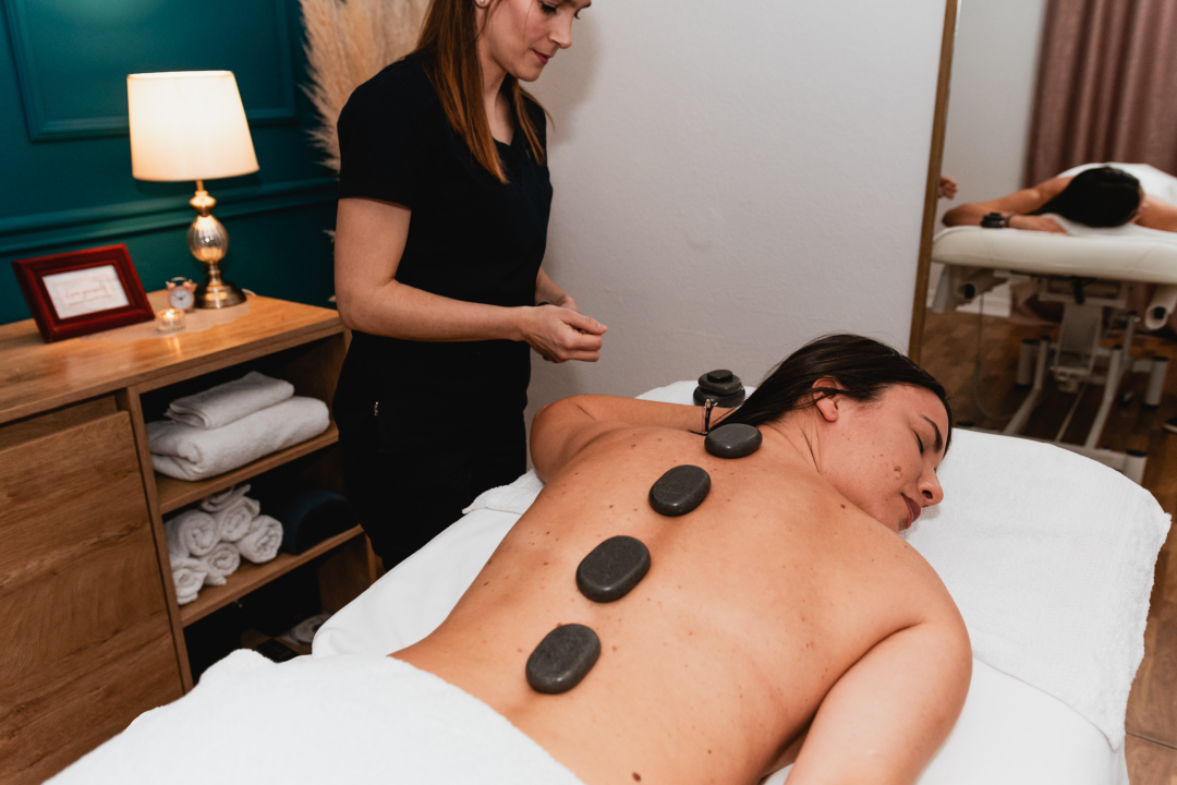 Poklonite sebi ili voljenoj osobi vrhunsku masažu u Love yourself studiju! 