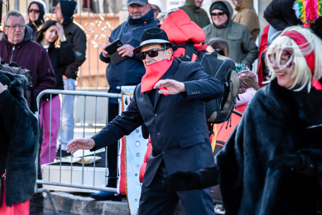 Bake opet napravile ludilo uz ‘Masturbatore s Murtera’, ‘Benkovački sajam’, liječnike i janjetinu