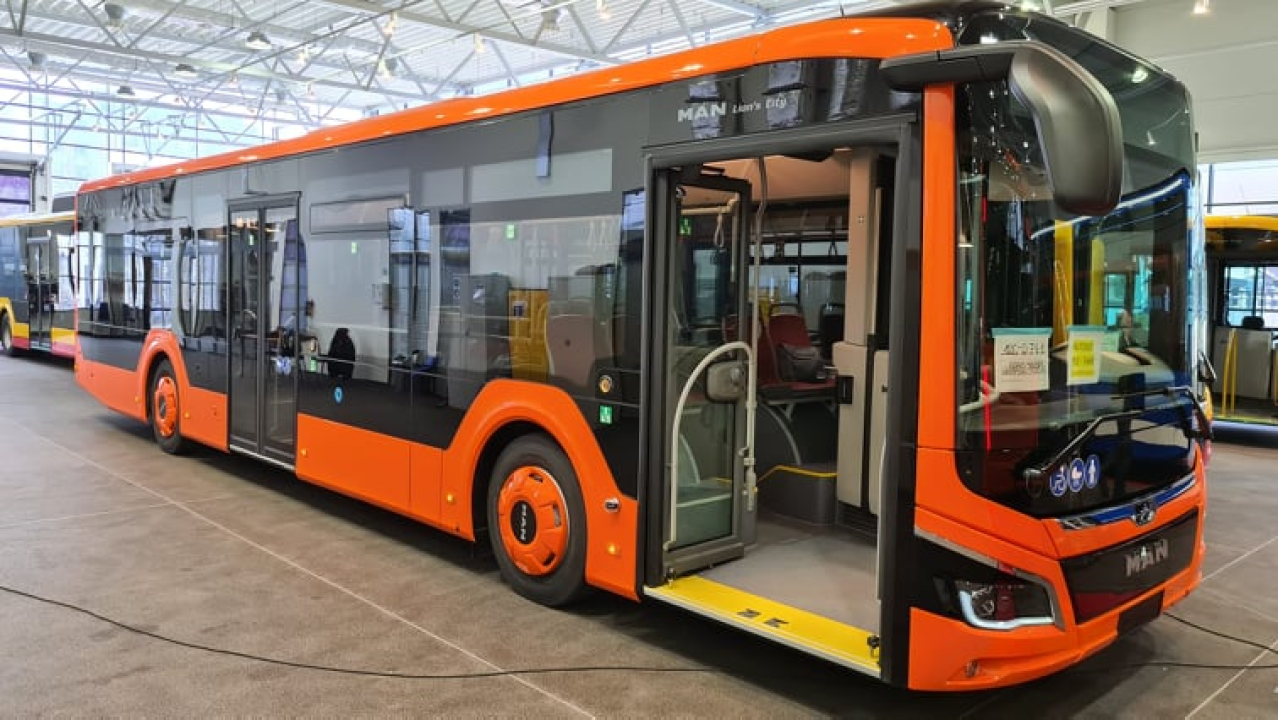 Pogledajte kako će izgledati prva dva niskopodna autobusa novog šibenskog gradskog prijevoza