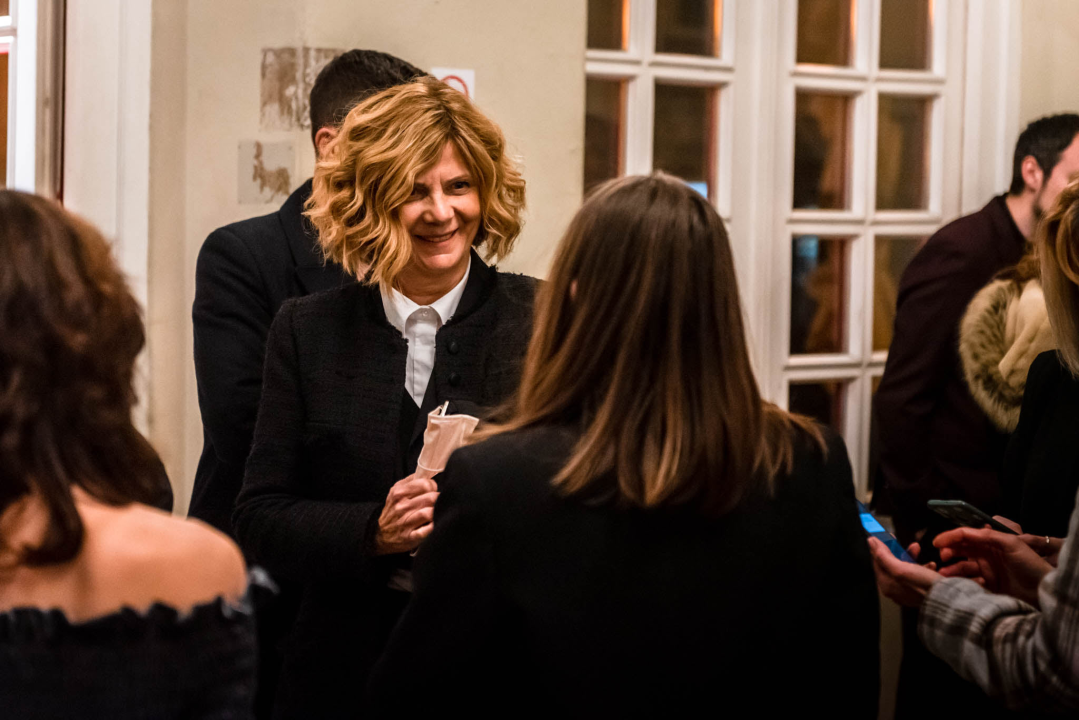 Ženski orkestar do suza nasmijao šibensku publiku, likovi su nam bolno poznati!