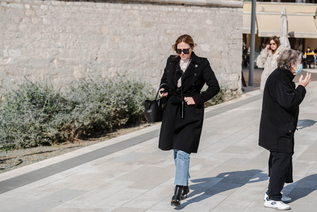 Šibenskim ulicama ovih dana vladaju urbane kombinacije začinjene sunčanim naočalama: Evo koje smo izdvojili   