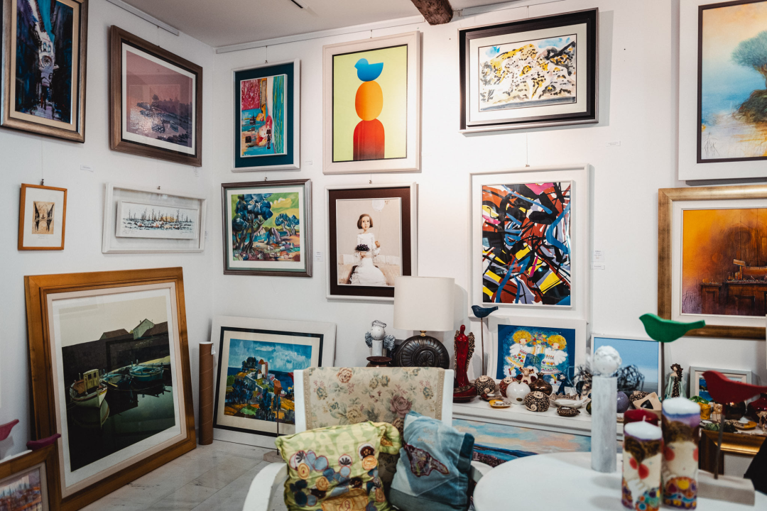 U Galeriji Juraj Dalmatinac potražite umjetnine Vaska Lipovca i Dragice Cvek Jordan po sniženoj cijeni