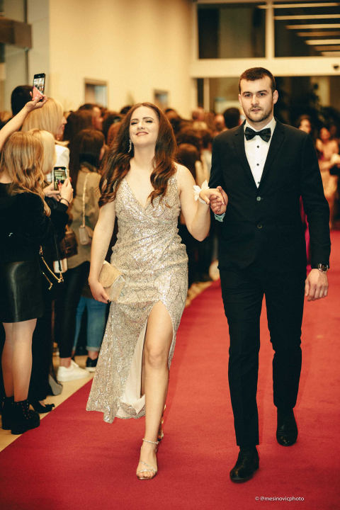 Učenici Medicinske škole u večeri koju će pamtiti do kraja života (1. dio)