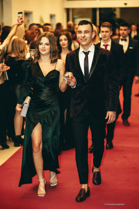 Učenici Medicinske škole u večeri koju će pamtiti do kraja života (1. dio)