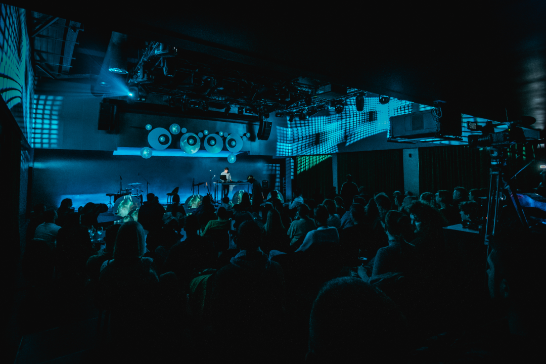 Sono Koloro u Arsenu: Dvostruki život i sofisticirani podražaji