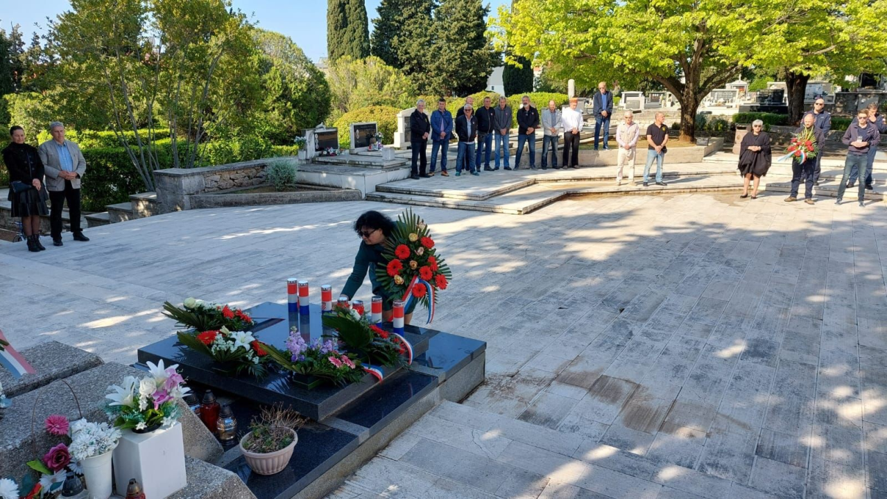 Procesijom kroz mjesto Vodičani obilježili Dan grada i blagdan Našašća sv. Križa