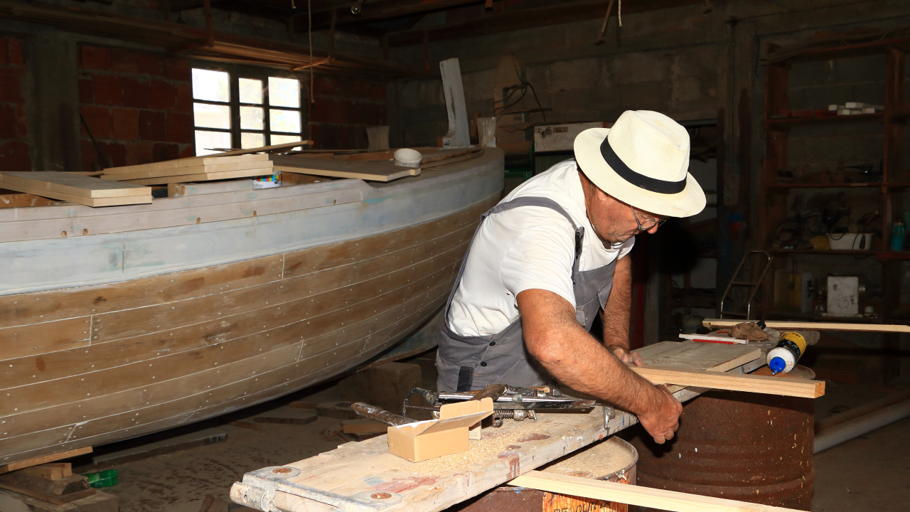 Betina je najpoznatije sjedište vrsnih brodograditelja, a u lipnju organiziraju veliki sajam