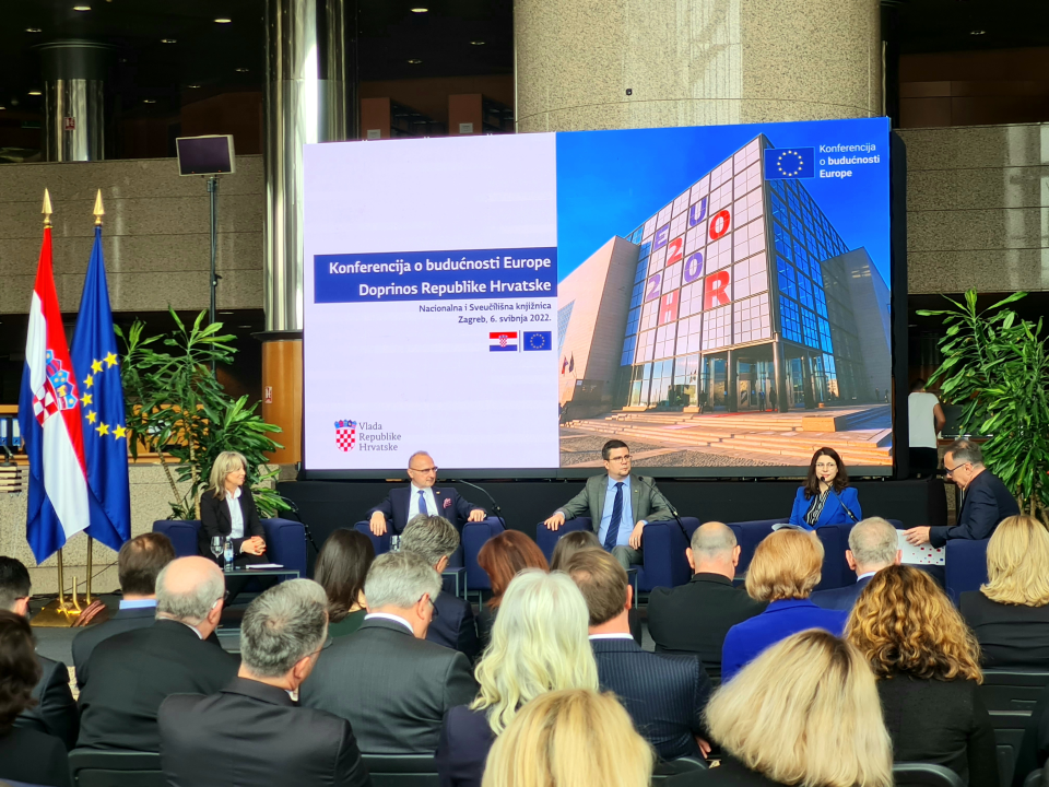 Šibenska udruga Mladi u EU na konferenciji 'O budućnosti Europe – doprinos Republike Hrvatske' 