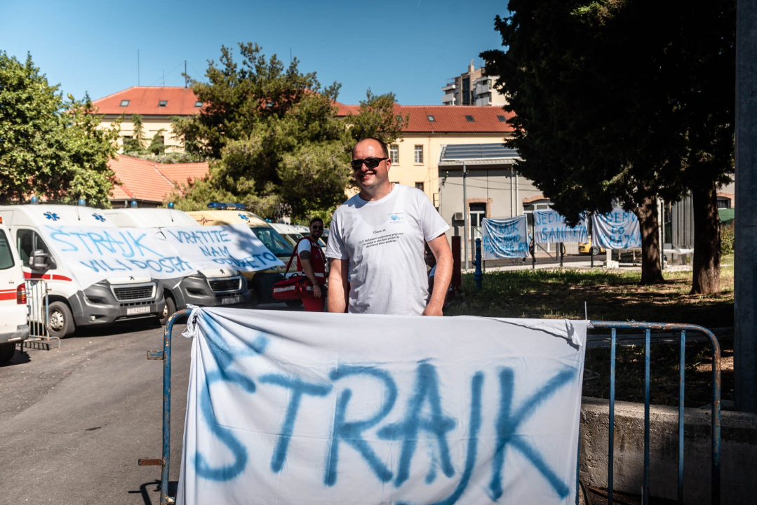 Štrajk djelatnika saniteta u Šibeniku: 'Žao nam je pacijenata, ali ovaj korak smo morali poduzeti!'