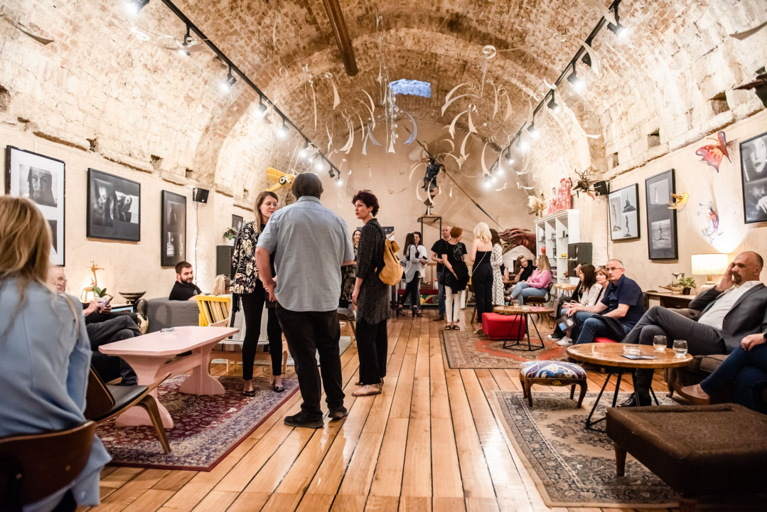 U Azimutu otvorena izložba fotografija Ante Šimića: 'Osjećaje žena je teško prikazati, one su prepune emocija'