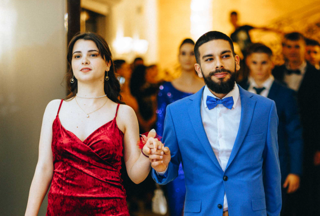 Pogledajte kako su zablistali učenici Industrijsko-obrtničke škole na svom maturalnom plesu (2. dio)