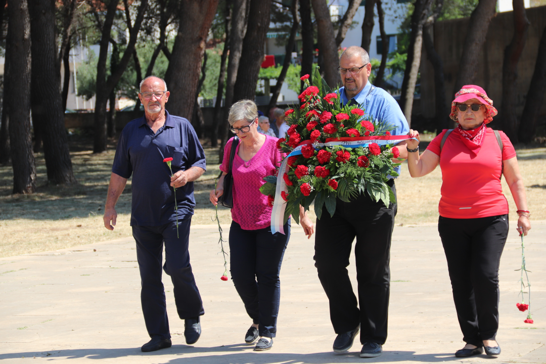 Prošlo je 80 godina od strijeljanja Rade Končara i drugova: U spomen parku položeni vijenci
