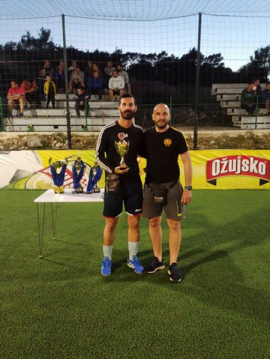 Ekipa Bibich West Ham Ražine pobjednik u seniorskoj, a ekipa GENERACIJA veteranskoj kavez ligi Bilice