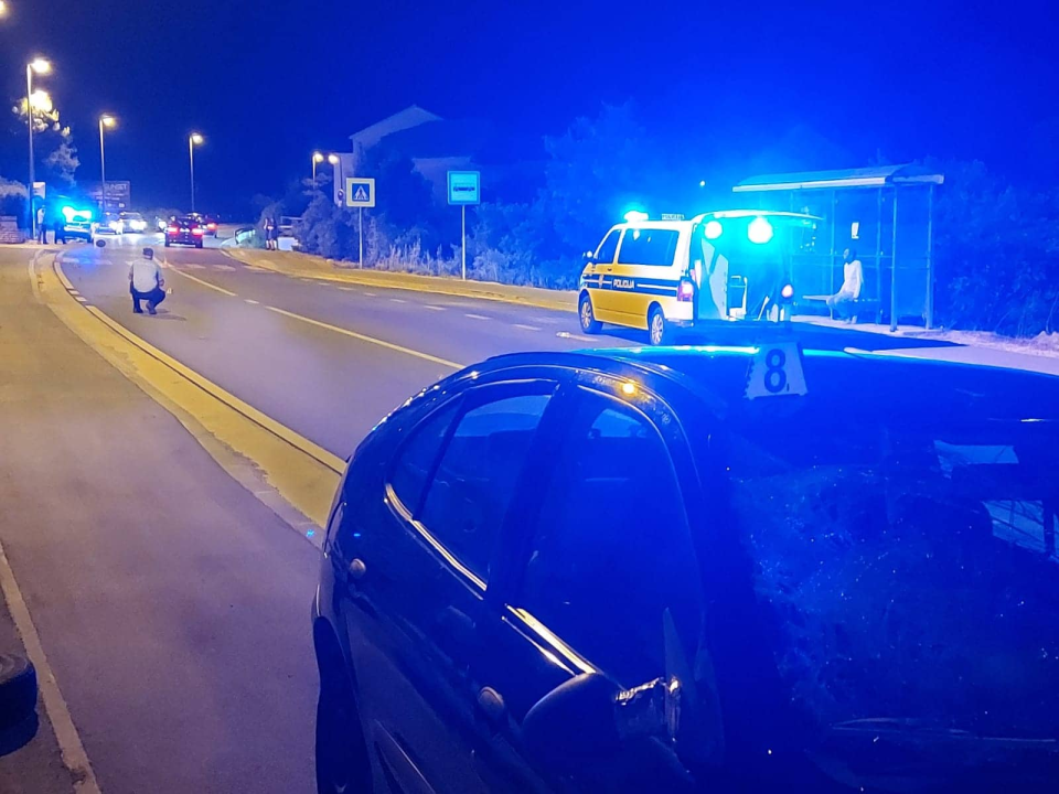 Automobil u Brodarici naletio na dvije djevojke, obje prebačene u šibensku bolnicu