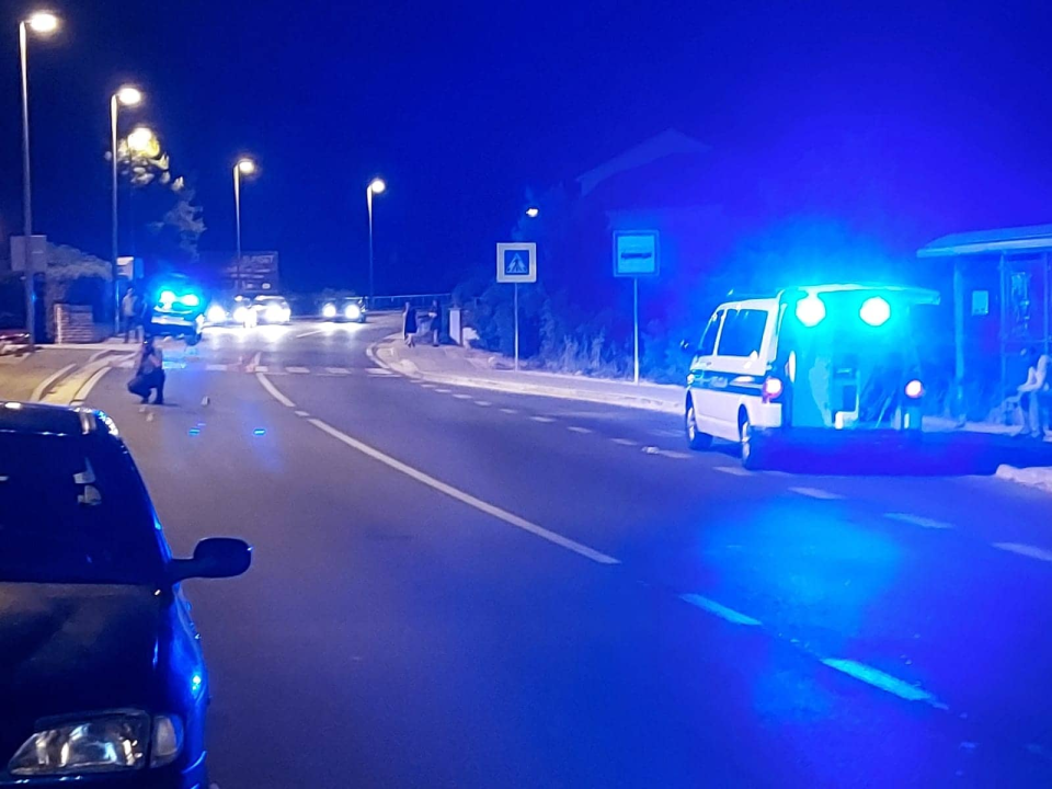 Automobil u Brodarici naletio na dvije djevojke, obje prebačene u šibensku bolnicu