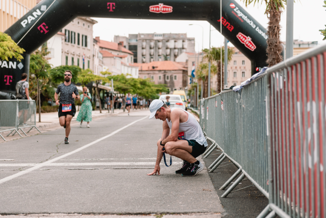 Spektakl u Šibeniku: Pivska milja je bila kao Woodstock, polumaraton završili i brojni Šibenčani