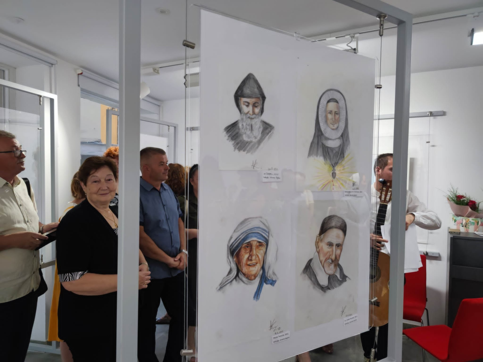 Antonela ima 14 godina, a iza nje je već jedna samostalna izložba