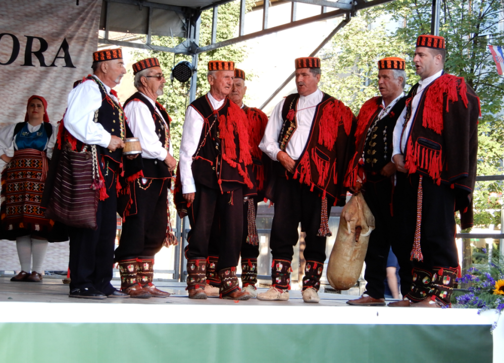 'Zvona Zagore' svojim su folklornim programom uveličali 22. smotru folklora u Otočcu  