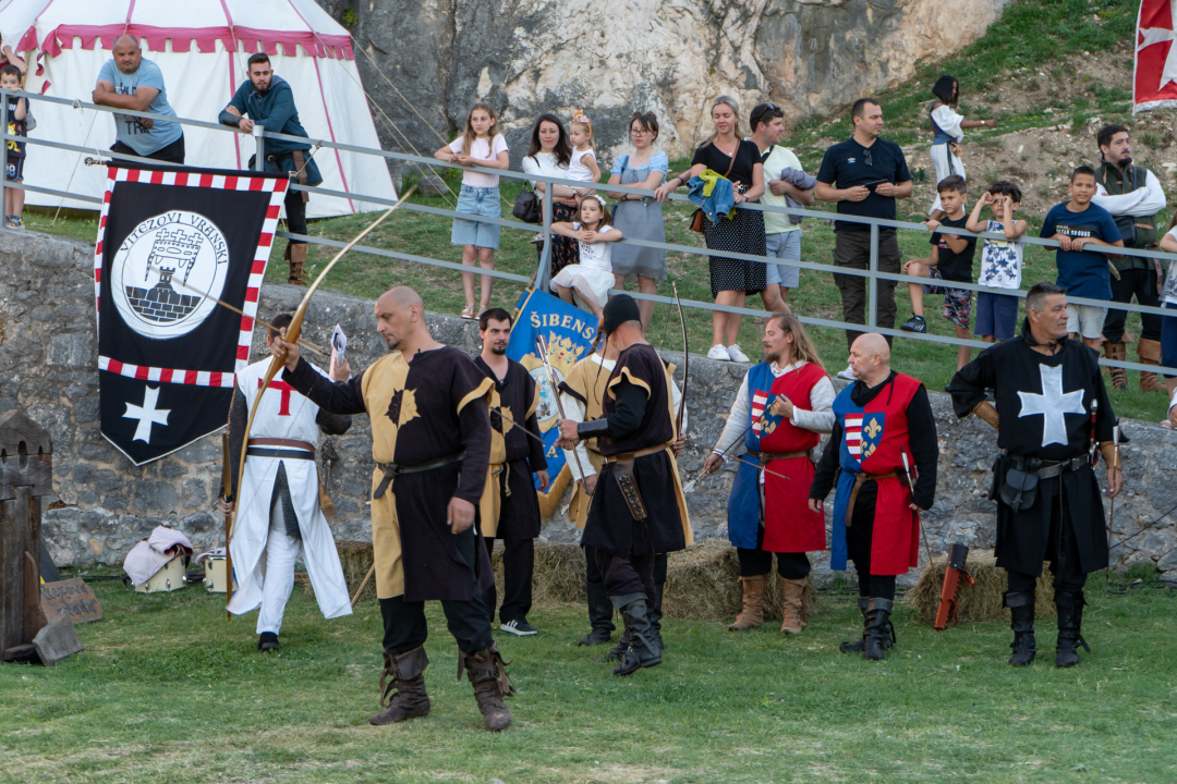 Svečani mimohod, radionice, mačevanje, vatreni show…: Završili ovogodišnji Zvonimirovi dani 