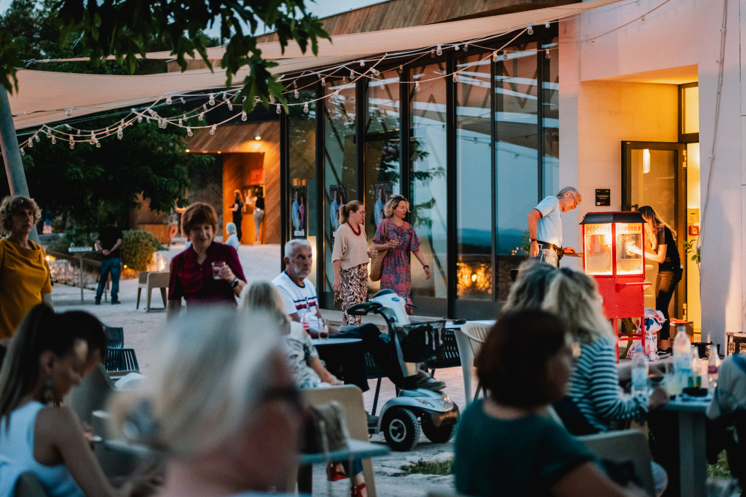 Filmom Nine Violić otvoreno ljetno kino na Baroneu: 'Sjajno se osjećam sa šibenskom publikom' 