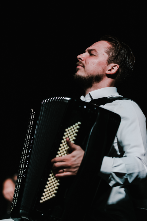 Amira Medunjanin po treći put na sv. Mihovilu: Red glazbe, red suza pa red smijeha!