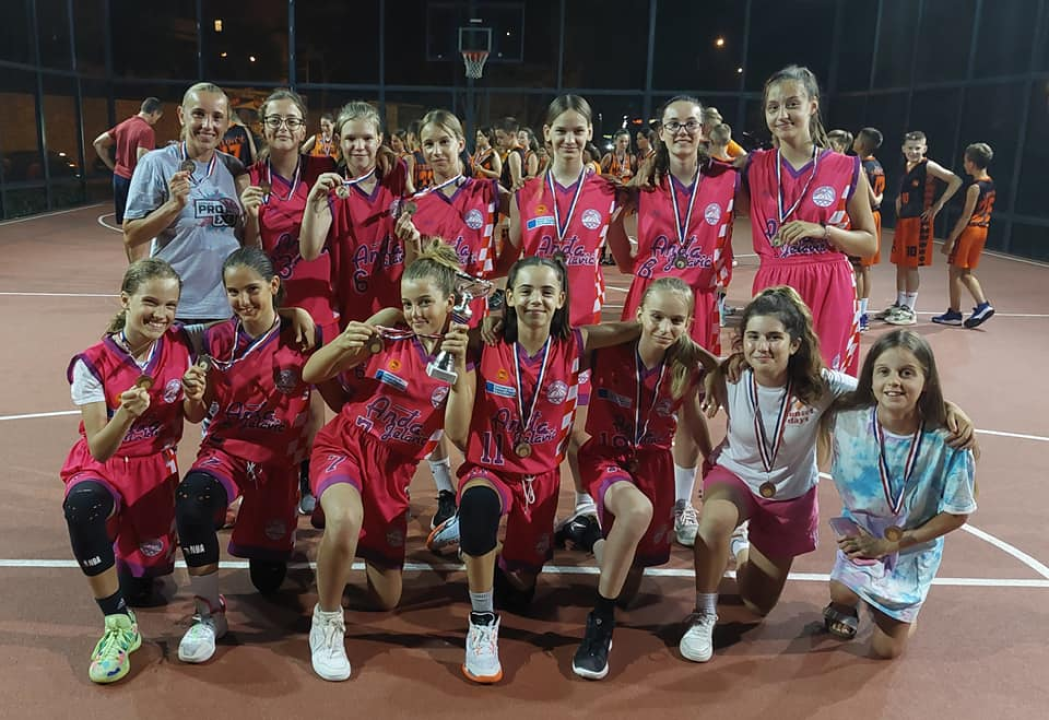 Festival košarke na Draženovu igralištu: OKK Dražen Petrović pobjednik županijske U-13 lige