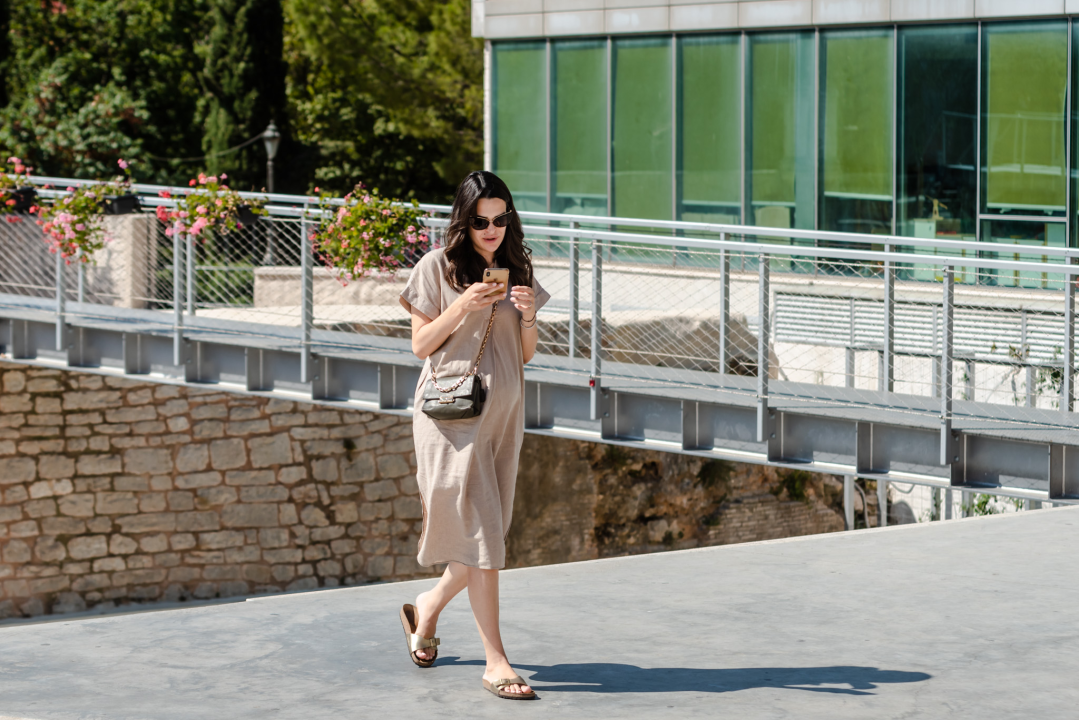 Ljeto u znaku šarenih uzoraka i lepršavih haljina: Provjerite koje trendseterice su nam upale u oko ovaj tjedan!