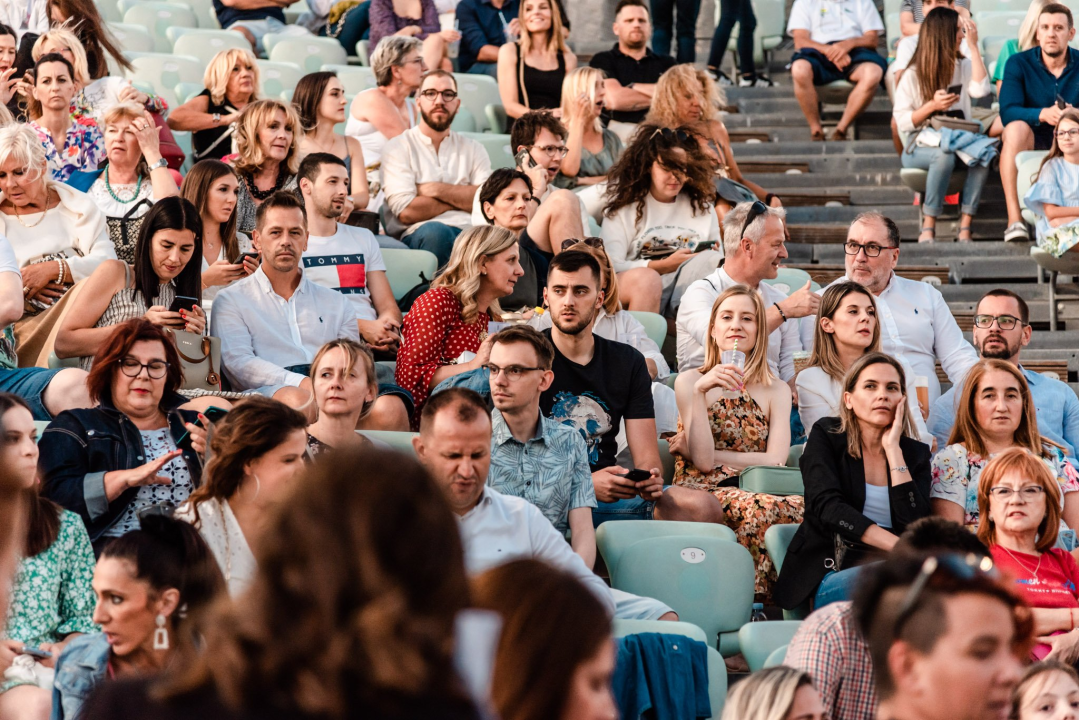 Petar Grašo na Tvrđavi sv. Mihovila održao koncert za pamćenje: Pogledajte kako je bilo  