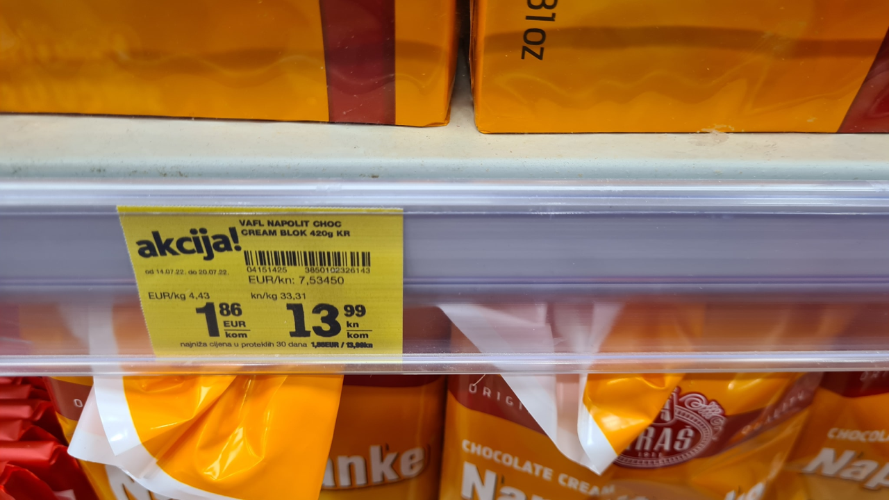 U nekim dućanima u Šibeniku već su iskazane cijene u eurima