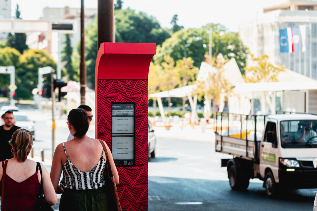 Stigli šibenski totemi, imat će smisla kad s vožnjom krenu novi autobusi!