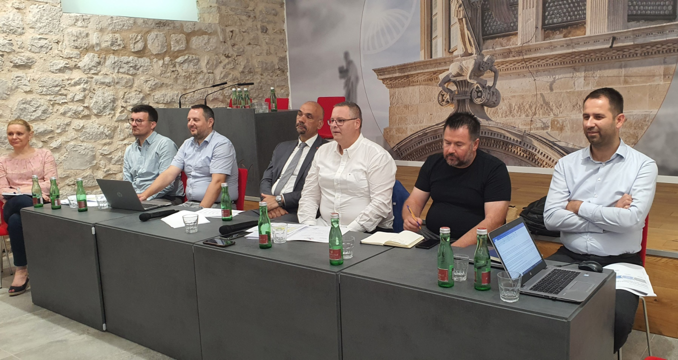 Županija sezonu dočekala bez direktora TZ-a, ali kažu da sve normalno funkcionira: 'Ovu situaciju ipak treba razriješiti što prije'