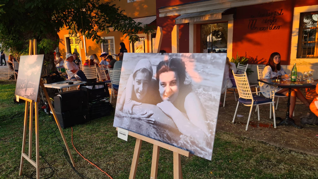 Arsen više nije među nama, ali njegovo djelo živi: Fotografi pokazali kako oni vide 'Djevojku iz moga kraja'