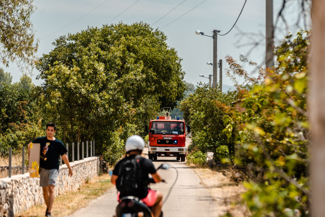 Požar u Dubravi pod nadzorom