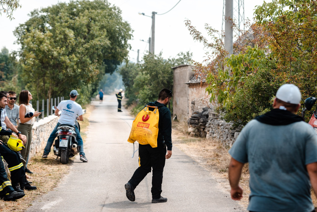 Požar u Dubravi pod nadzorom