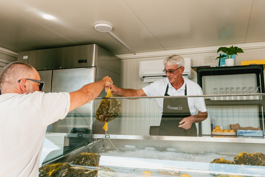 Posjetite novootvorenu kušaonicu školjaka i vina Oyster22! 
