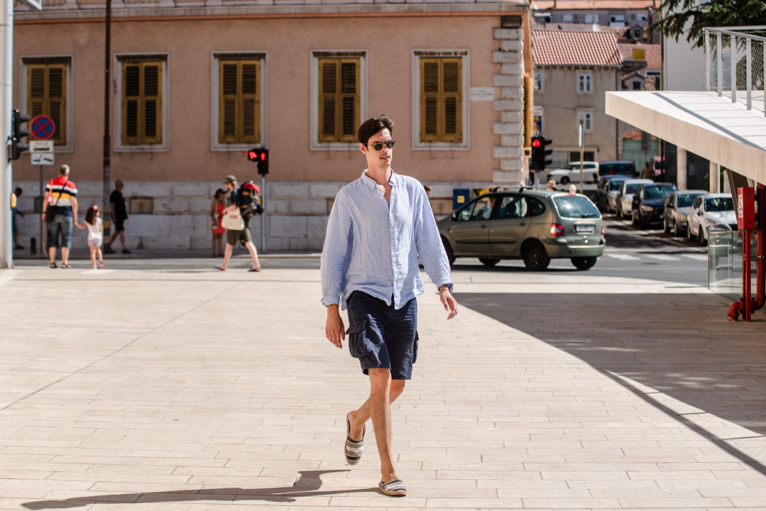 Lijepe sugrađanke šarenim modnim kombinacijama ukrale sve poglede u centru grada 